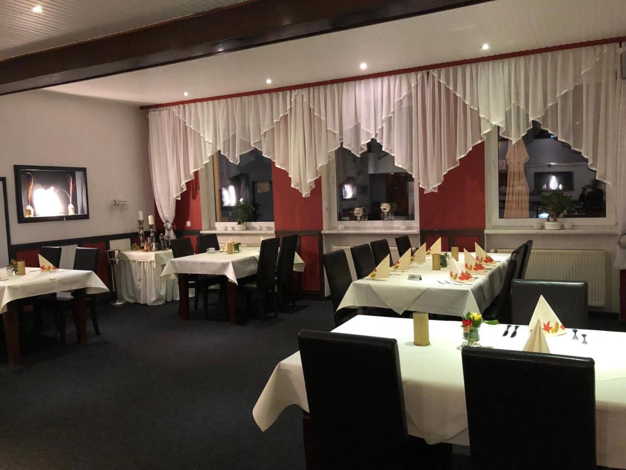 Hotel & Restaurant Blume Wolfsburg Eksteriør billede