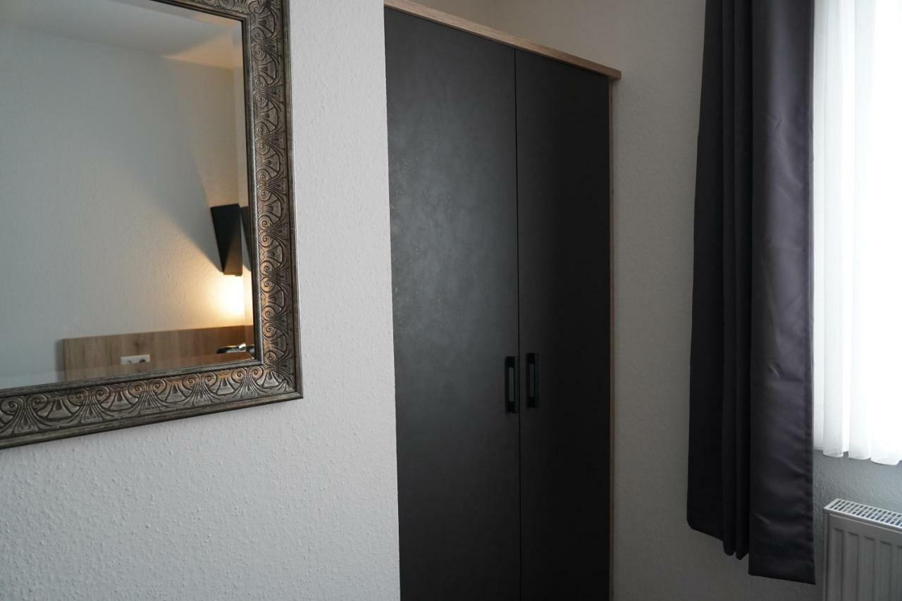 Hotel & Restaurant Blume Wolfsburg Eksteriør billede