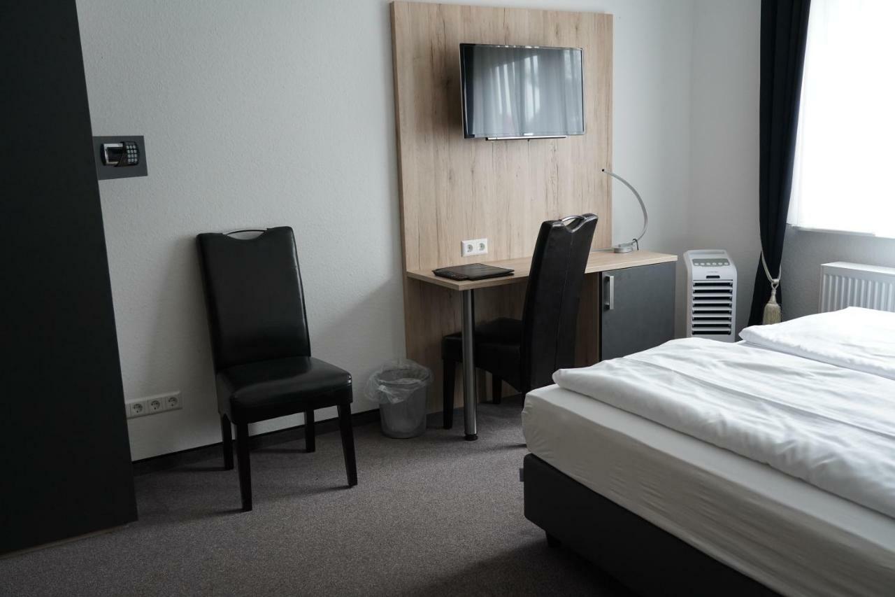 Hotel & Restaurant Blume Wolfsburg Eksteriør billede
