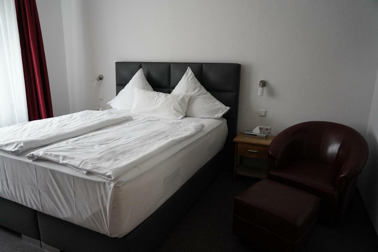 Hotel & Restaurant Blume Wolfsburg Eksteriør billede